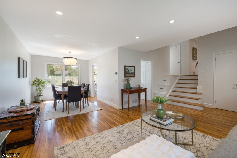 380 Charnwood Road New Providence, NJ 07974 - Photo 6 of 50