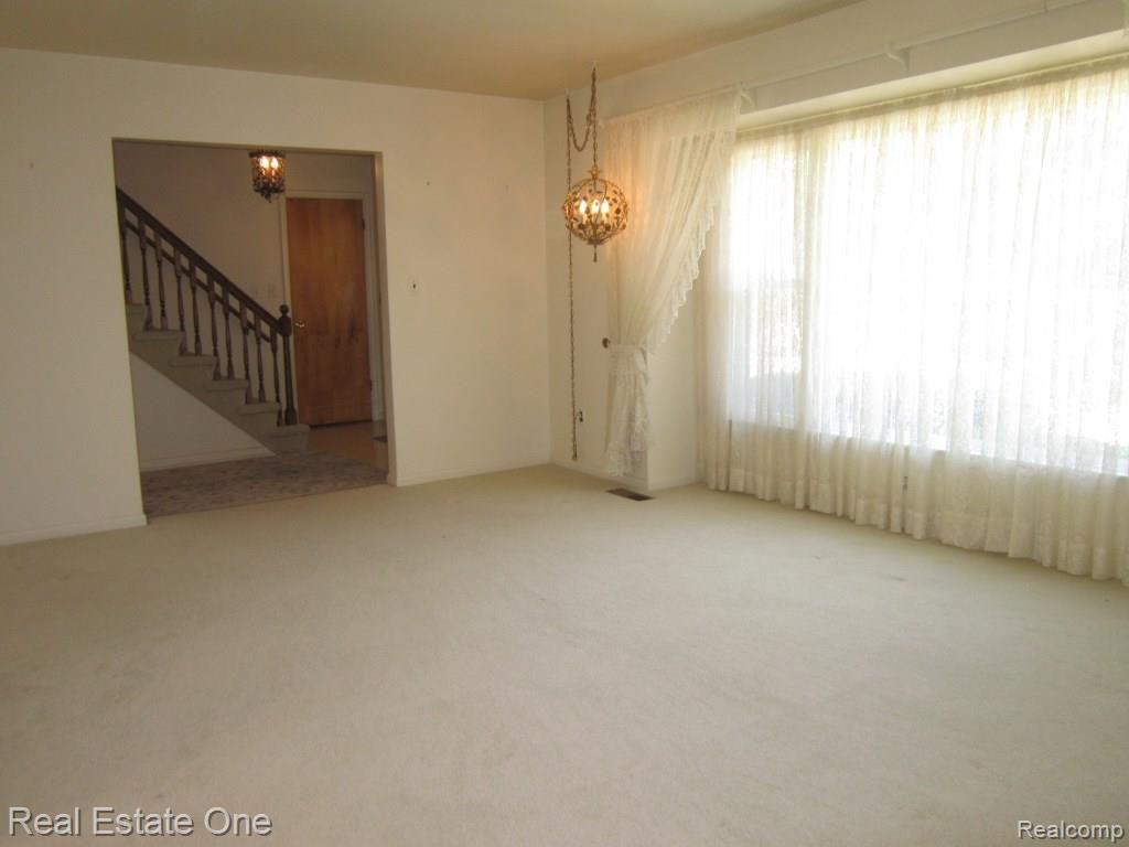 28865 West 11 Mile Road Farmington, MI 48336 - Photo 7 of 39 dining to door.jpg