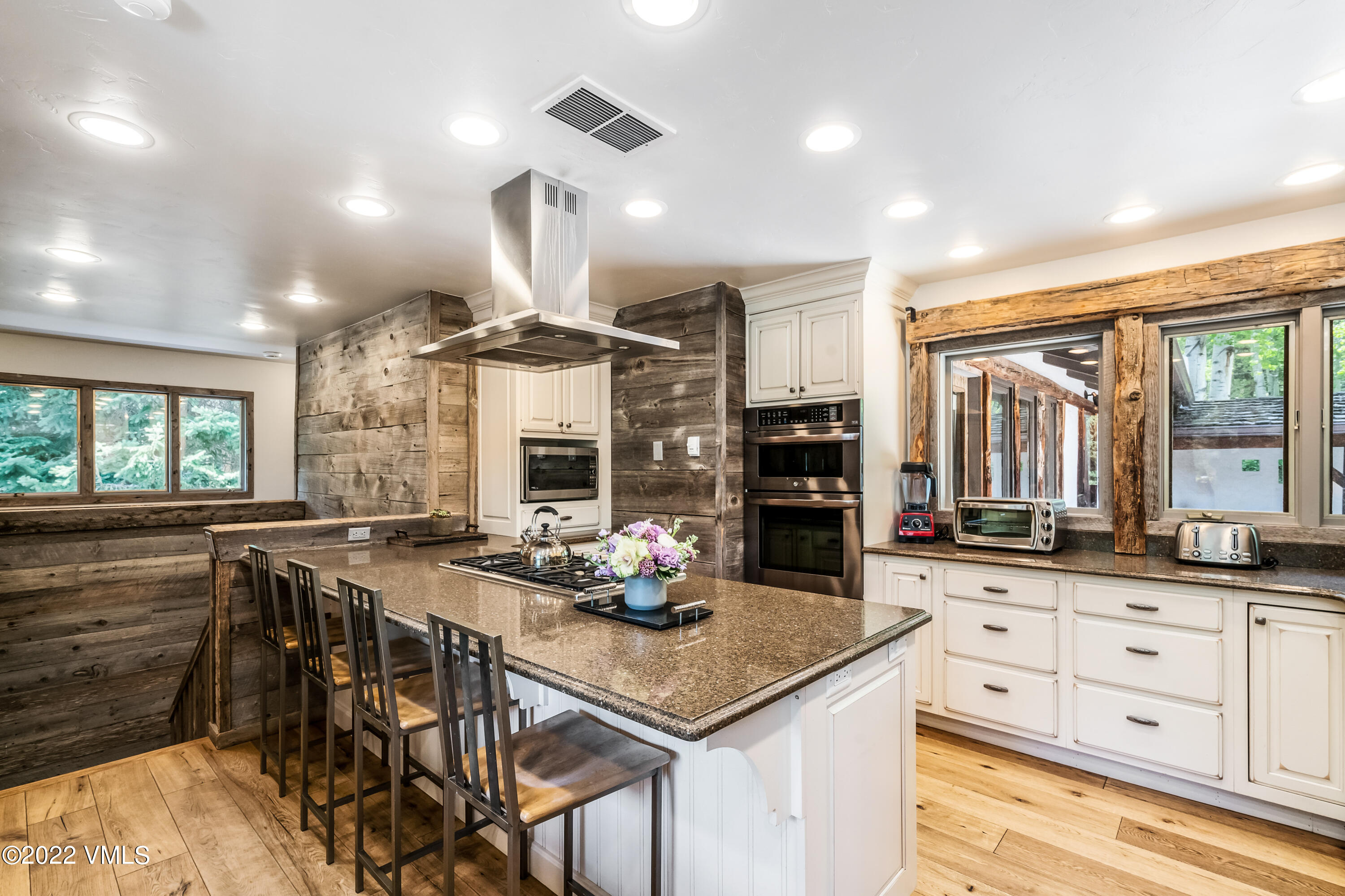 998 Ptarmigan Road Vail, CO 81657 - Photo 7 of 38 998 Ptarmigan Road 44