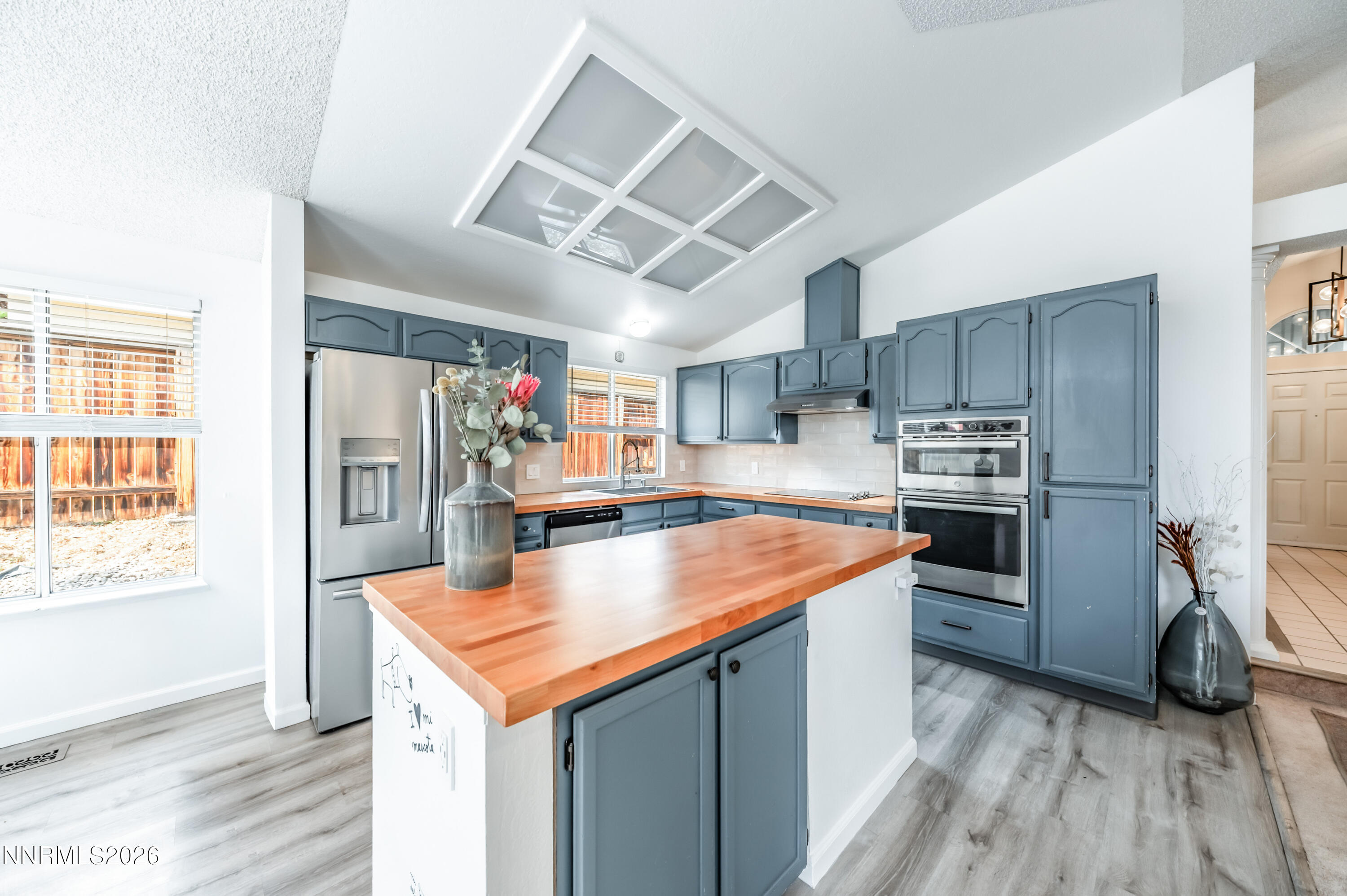 1789 Lakeland Hills Drive Reno, NV 89523 - Photo 20 of 43 LL-1030