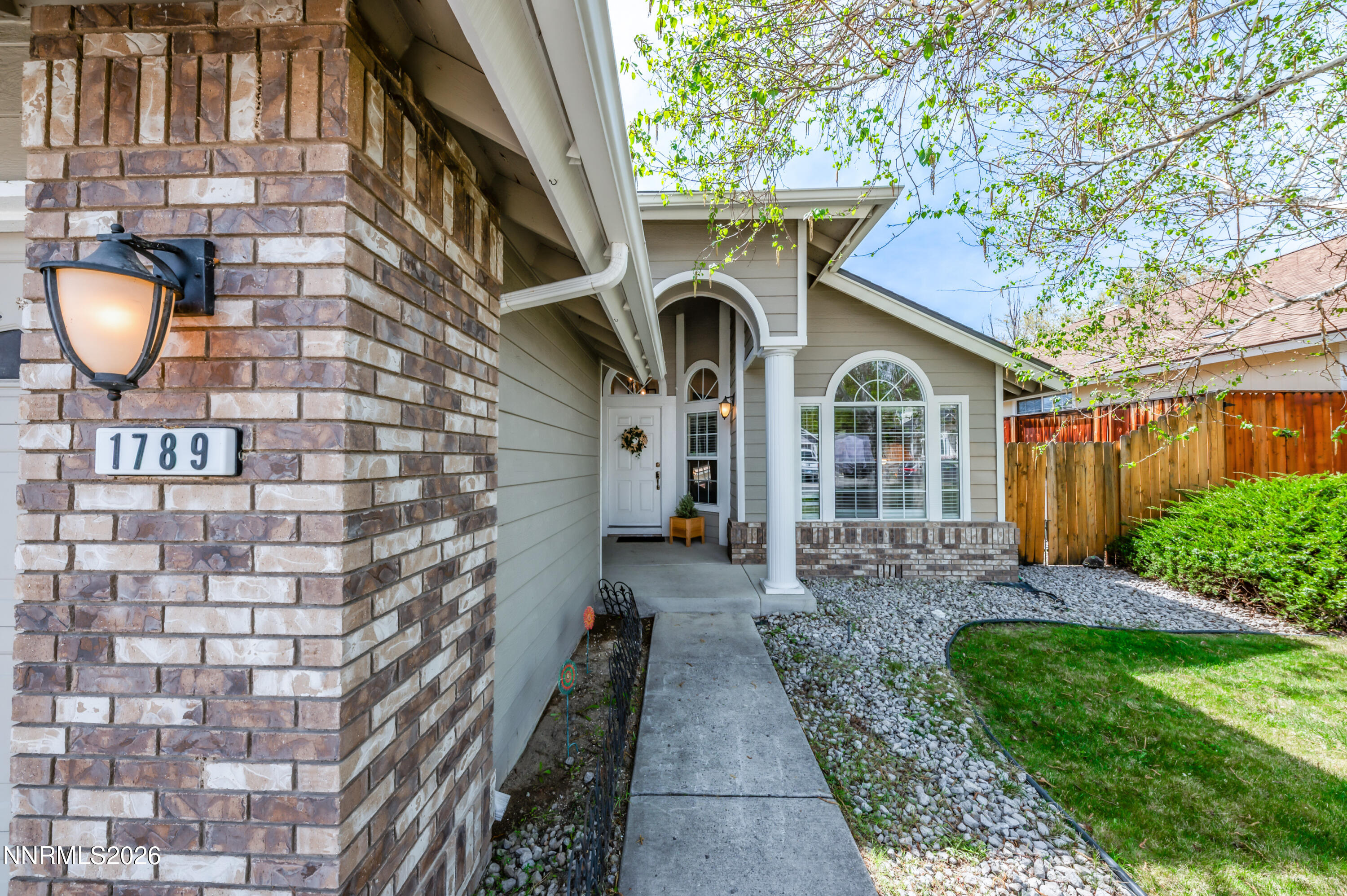 1789 Lakeland Hills Drive Reno, NV 89523 - Photo 4 of 43 LL-1017