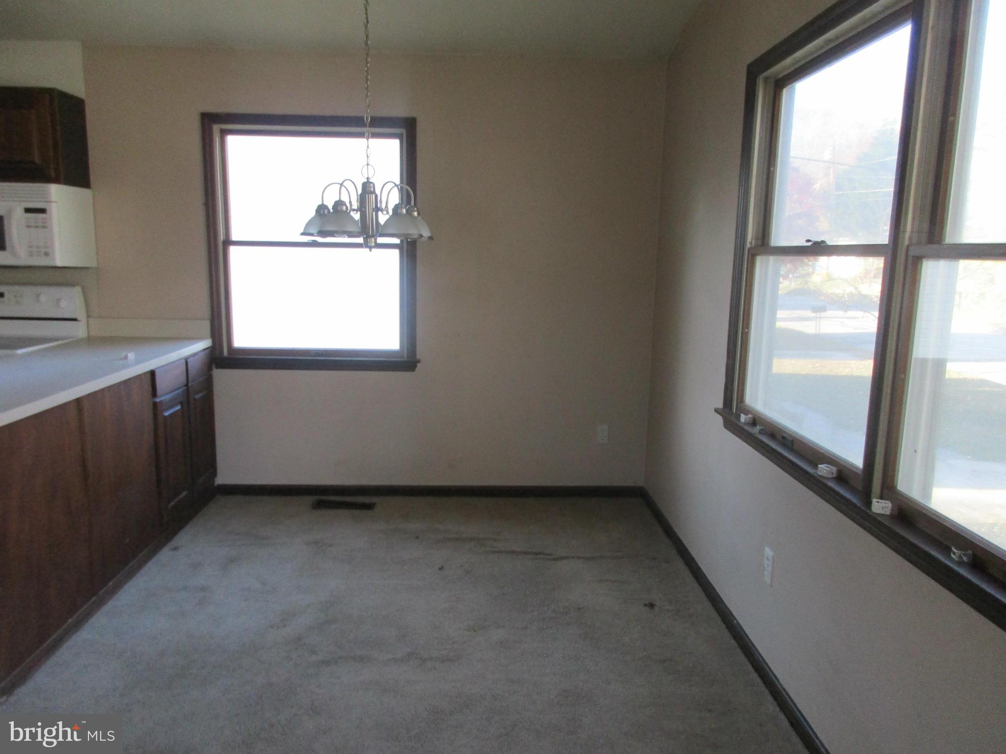 1620 Bishop Road Edgewater, MD 21037 - Photo 3 of 12 Dining Room