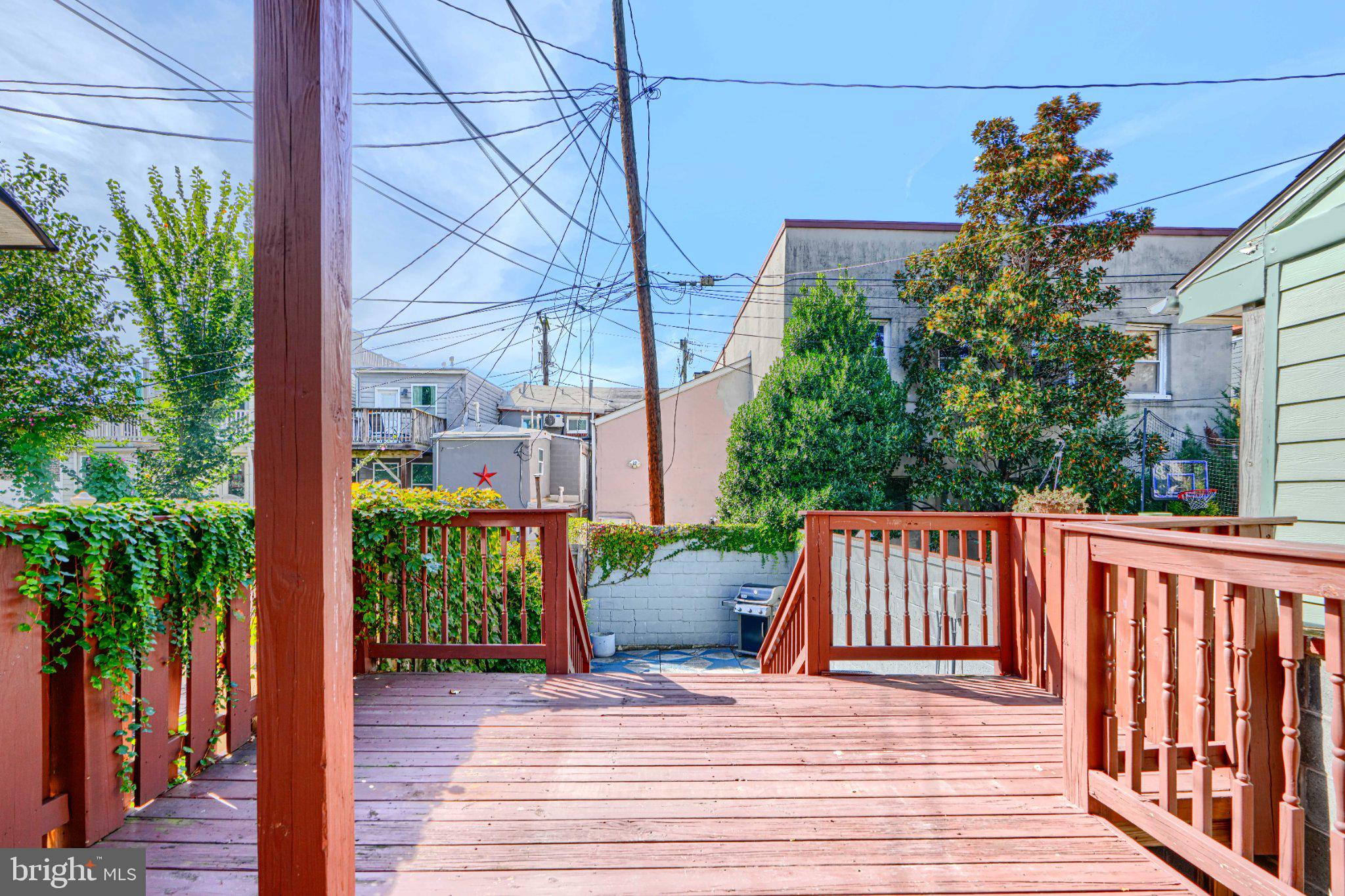 232 South Ann Street Baltimore, MD 21231 - Photo 14 of 62 1st Floor Deck that leads to backyard