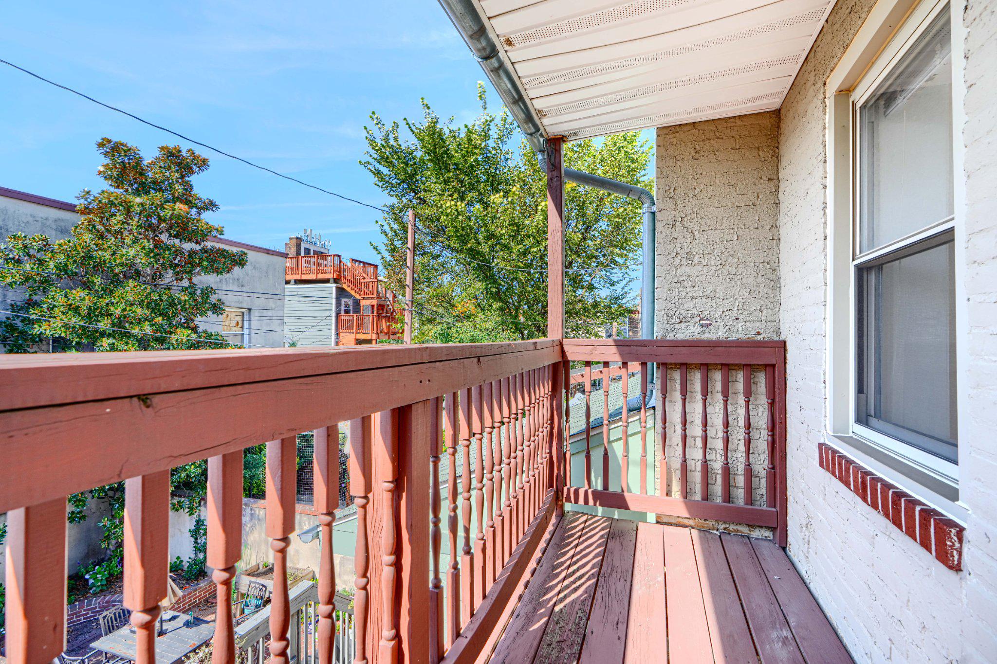232 South Ann Street Baltimore, MD 21231 - Photo 32 of 62 2nd Floor Deck