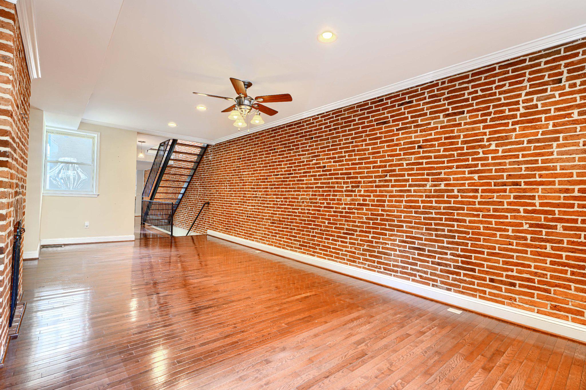 232 South Ann Street Baltimore, MD 21231 - Photo 5 of 62 Living Room