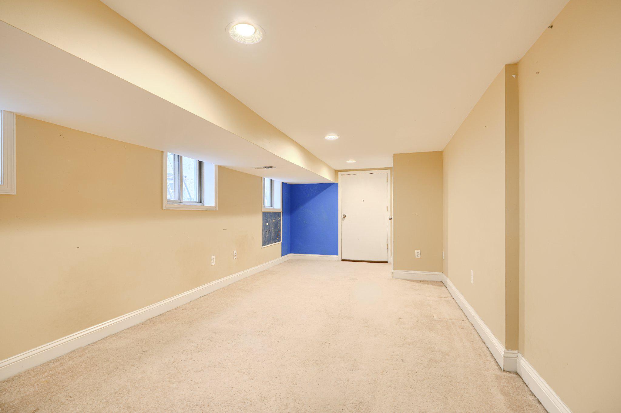 232 South Ann Street Baltimore, MD 21231 - Photo 52 of 62 Large Basement office