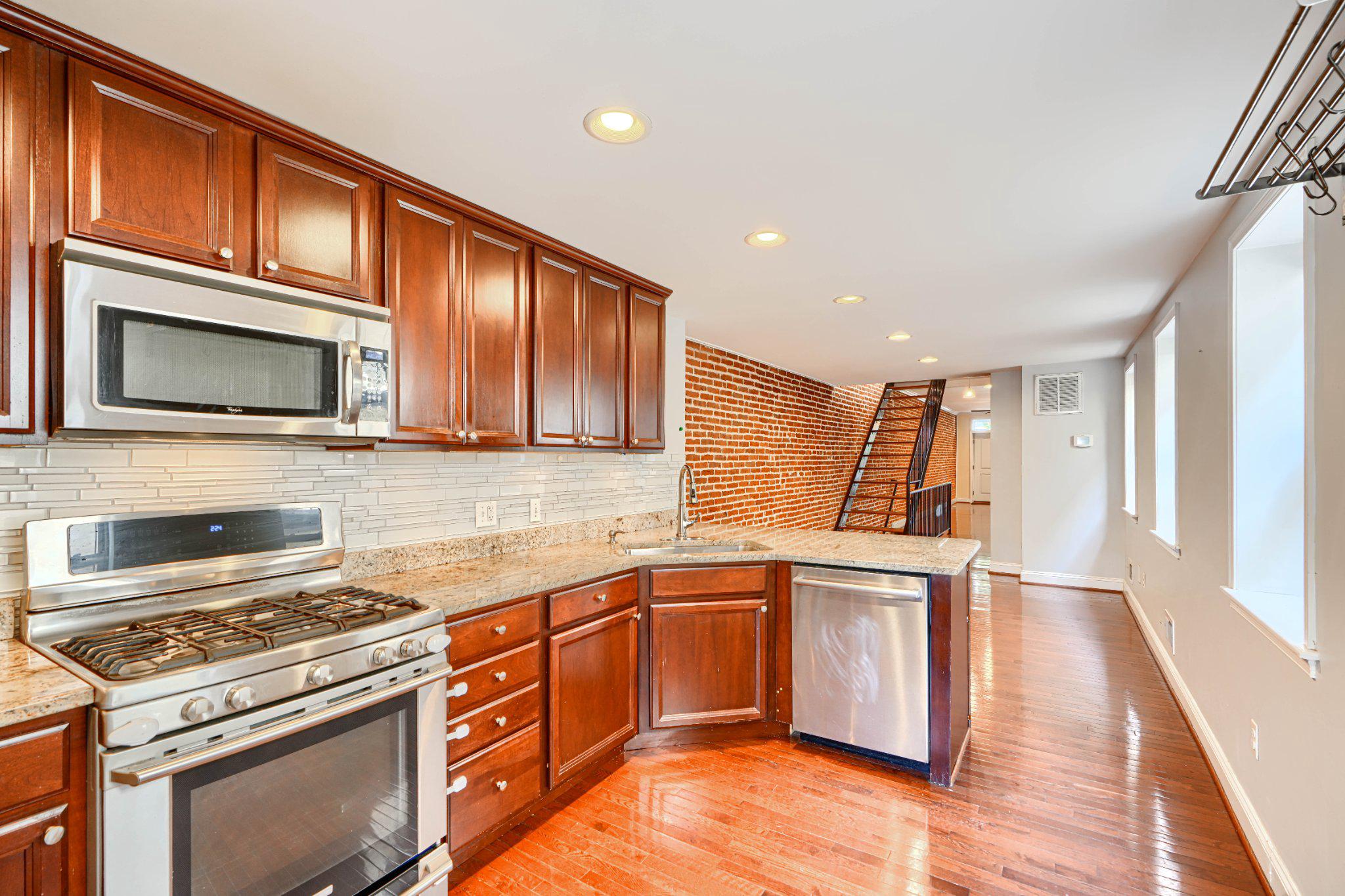 232 South Ann Street Baltimore, MD 21231 - Photo 9 of 62 Kitchen with SS Appliances