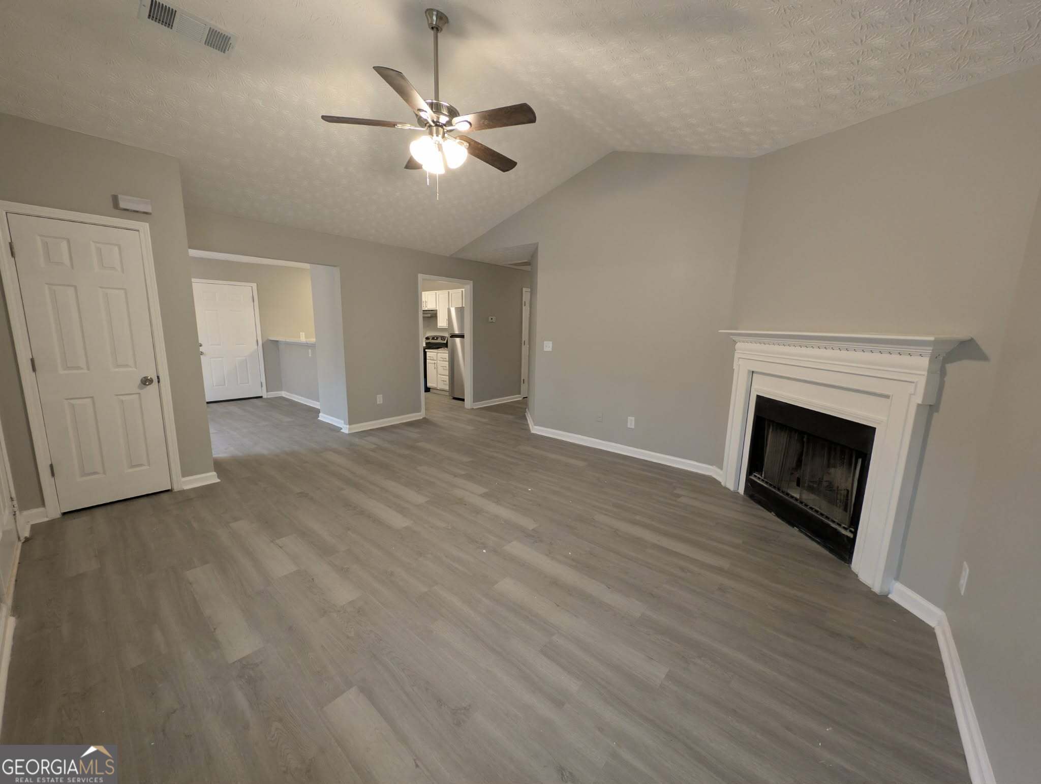 90 Crystal Brook Griffin, GA 30223 - Photo 4 of 23