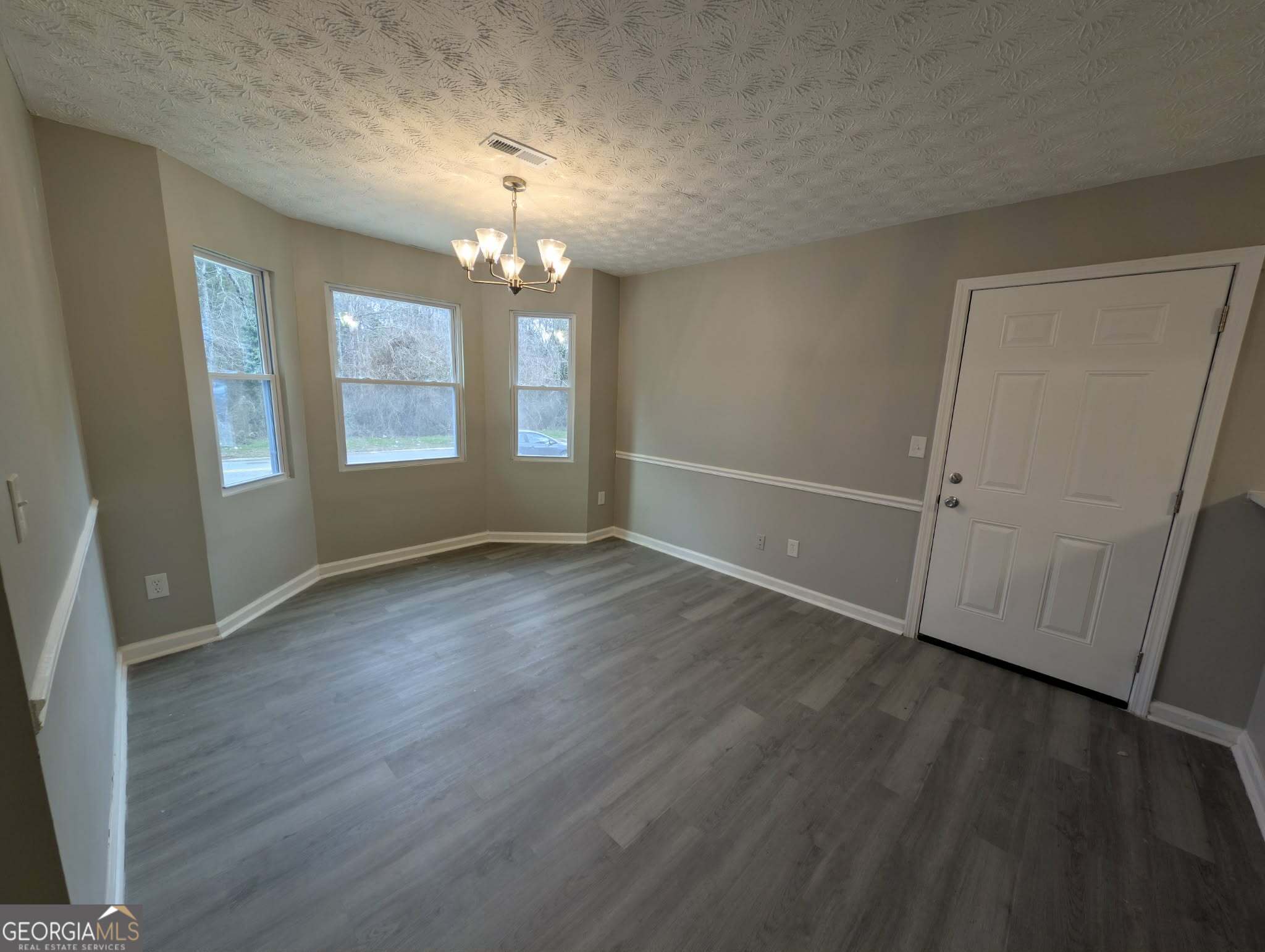 90 Crystal Brook Griffin, GA 30223 - Photo 5 of 23