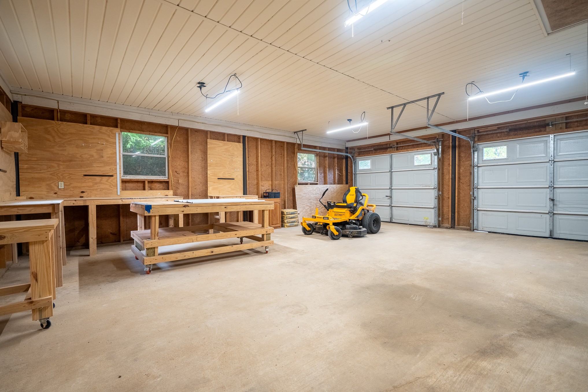 715 Springer Road Hohenwald, TN 38462 - Photo 24 of 30 a view of a livingroom with furniture and a window