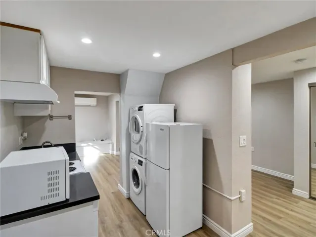 $1,900 | 985 Dexter Street, Los Angeles, CA 90042