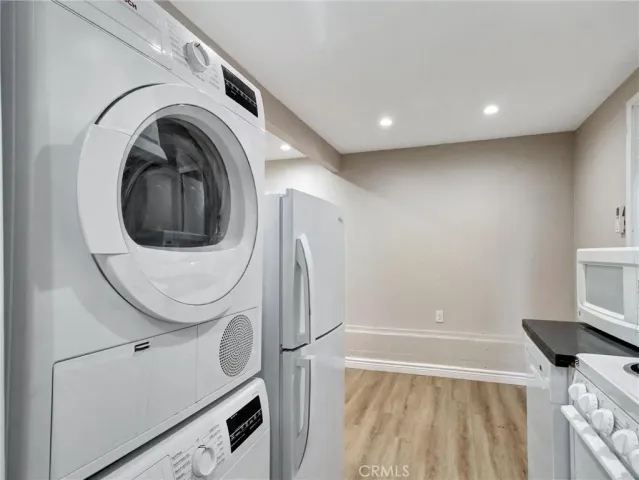 $1,900 | 985 Dexter Street, Los Angeles, CA 90042