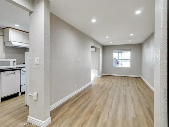 $1,900 | 985 Dexter Street, Los Angeles, CA 90042