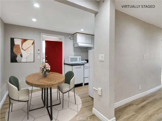 $1,900 | 985 Dexter Street, Los Angeles, CA 90042