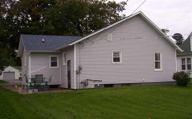 109 West B Street Alpha, IL 61413 - Photo 3 of 8 Gallery Image 3