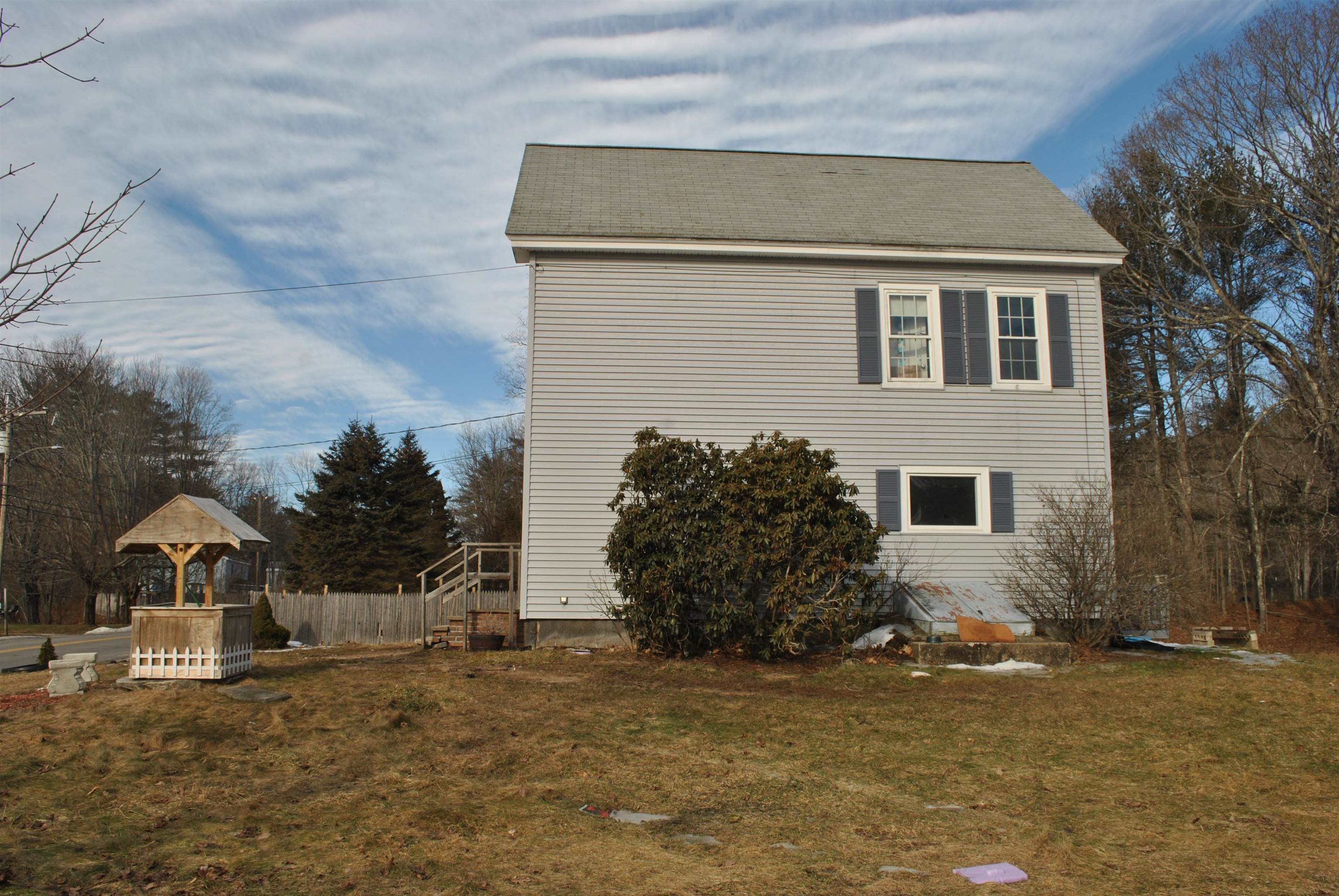 195 Spring Street Farmington, NH 03835 - Photo 4 of 21