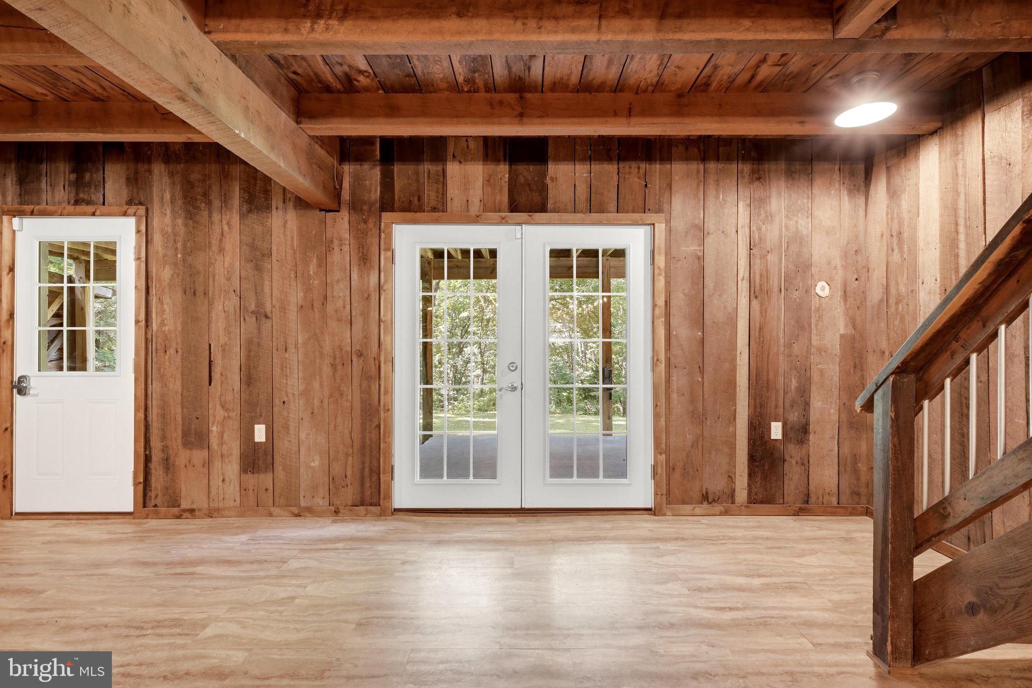 558 Catron Ridge Road Bentonville, VA 22610 - Photo 5 of 59 Foyer