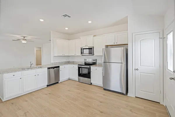 $2,165 | 14713 Wahlbergs Way, Elgin, TX 78621