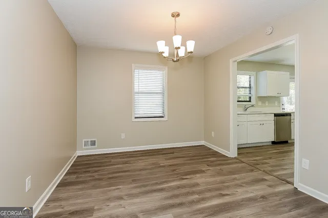 $1,820 | 8050 Sumit Wood Drive Northwest, Kennesaw, GA 30152