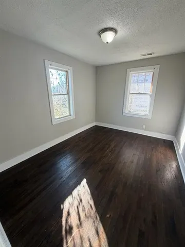 $98,000 | 1006 West Cliff Street, St. Joseph, MO 64504