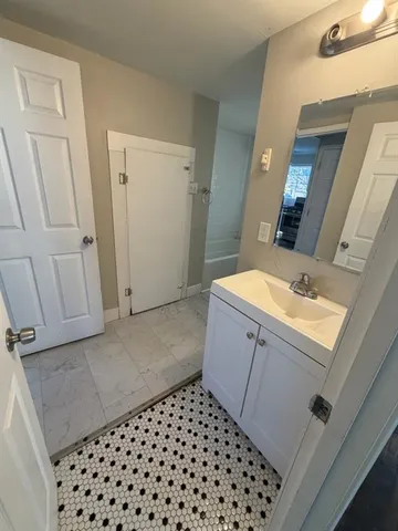 $98,000 | 1006 West Cliff Street, St. Joseph, MO 64504