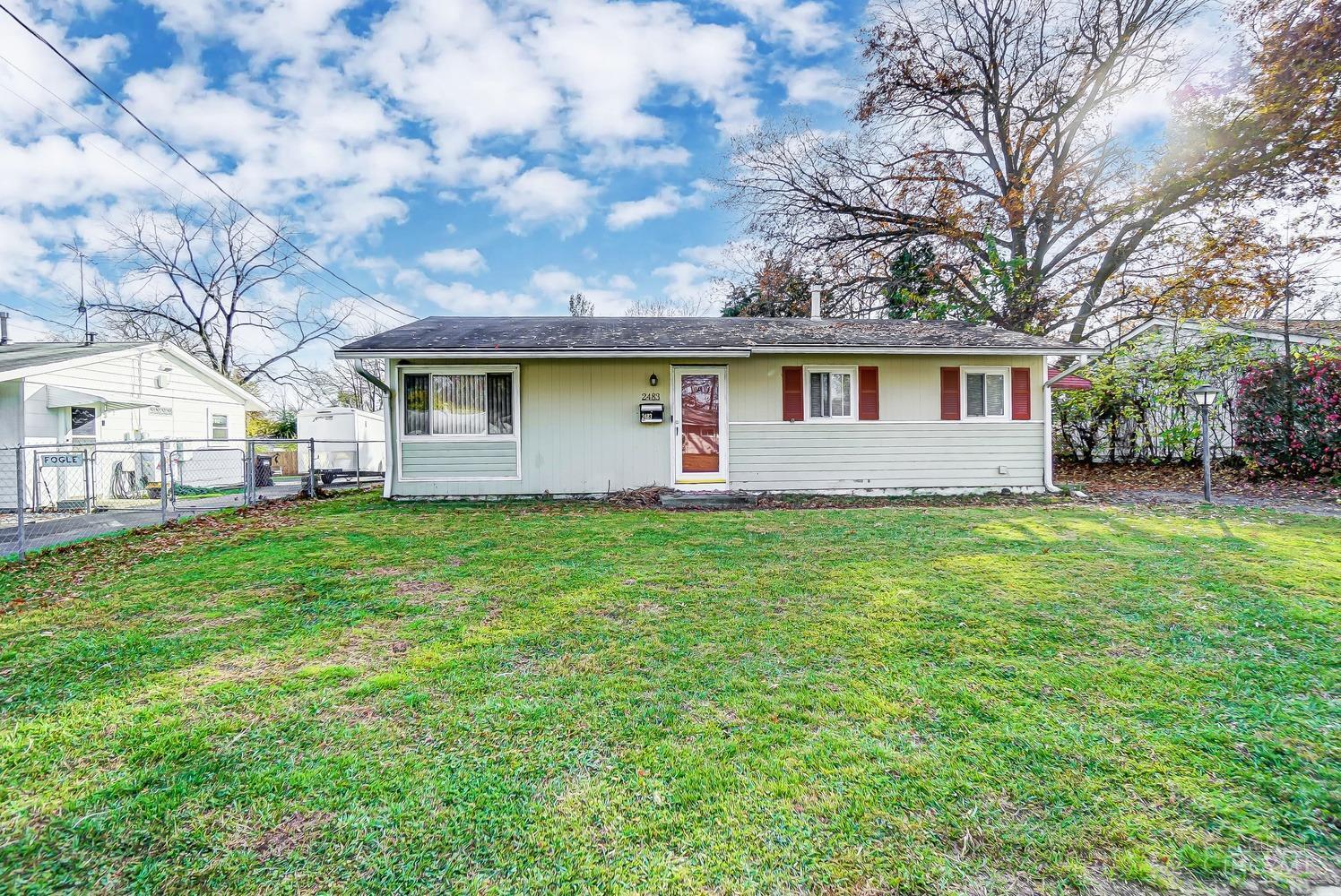 2483 Wenning Road Cincinnati, OH 45231 - Photo 3 of 30 Gallery Image 3