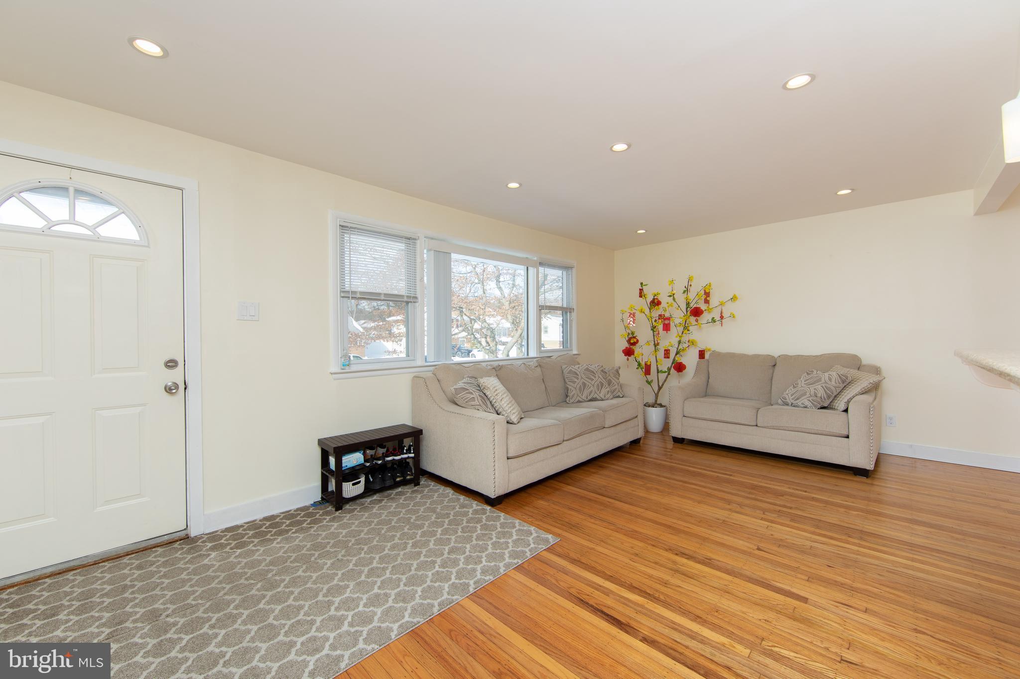 509 Lee Ann Road Cherry Hill, NJ 08034 - Photo 2 of 36 Gallery Image 2