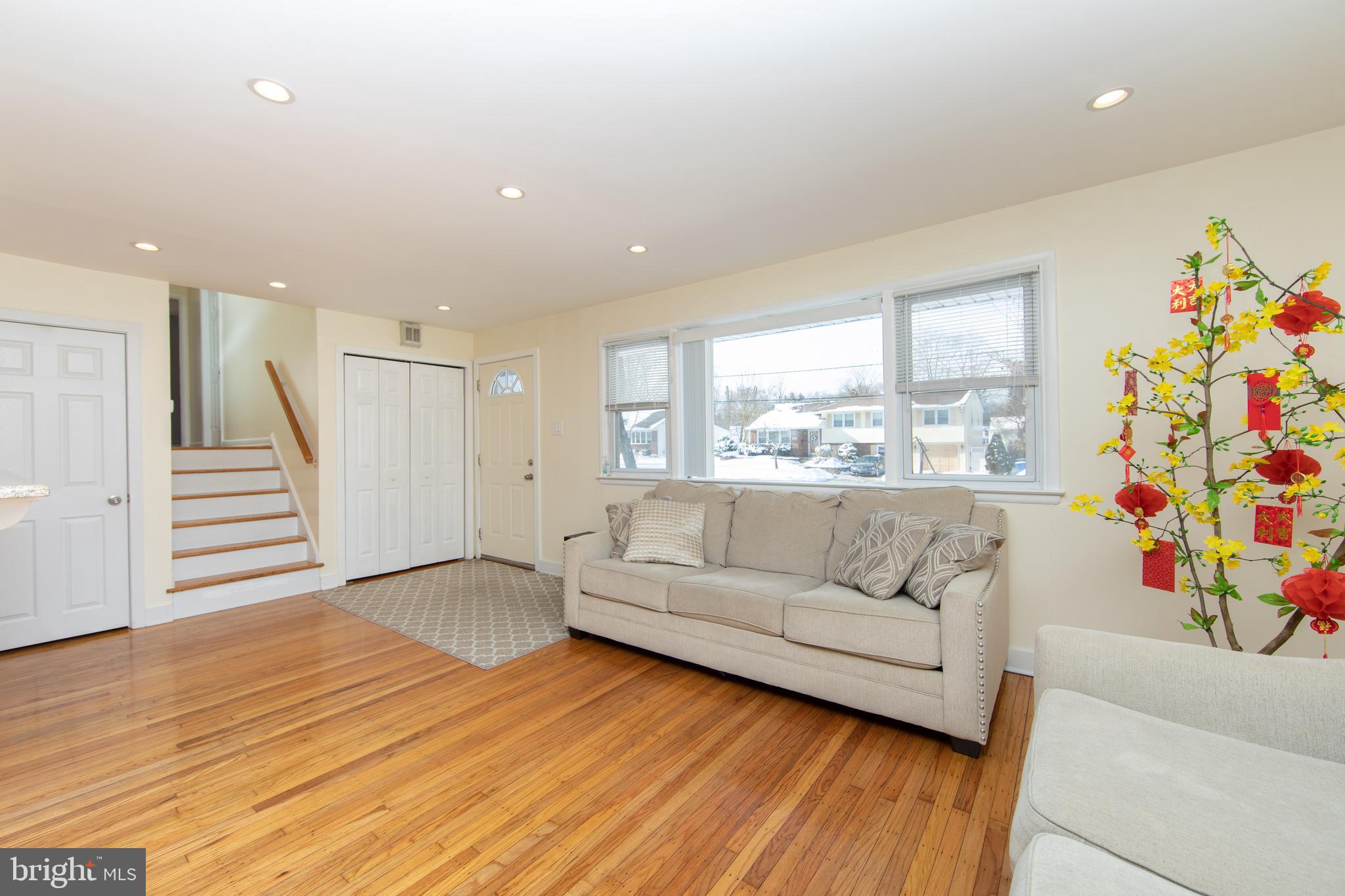 509 Lee Ann Road Cherry Hill, NJ 08034 - Photo 4 of 36 Gallery Image 4