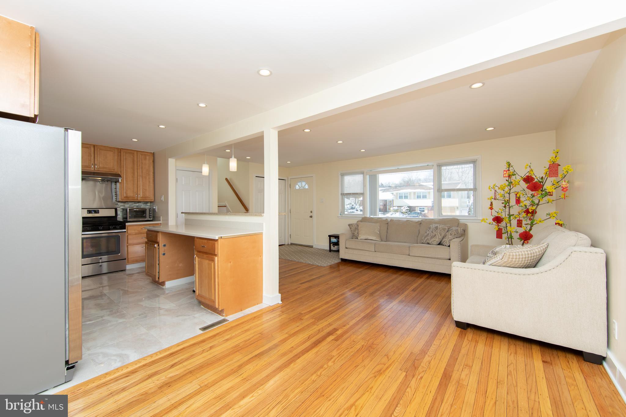 509 Lee Ann Road Cherry Hill, NJ 08034 - Photo 6 of 36 Gallery Image 6