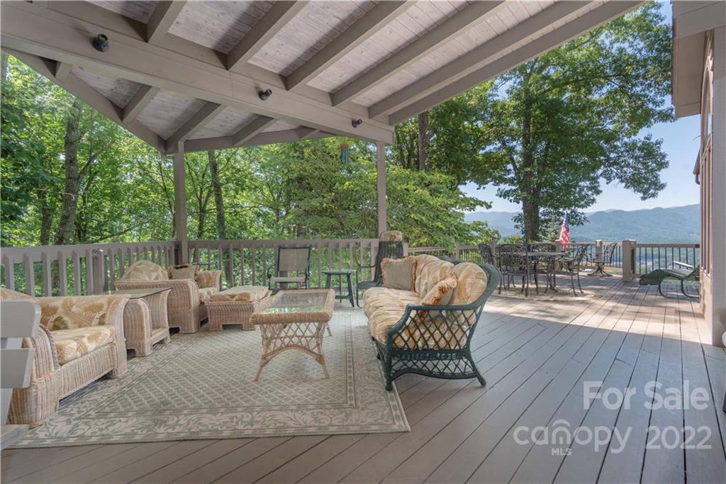 1044 Laurel Ridge Drive Waynesville, NC 28786 - Photo 18 of 45 Gallery Image 18