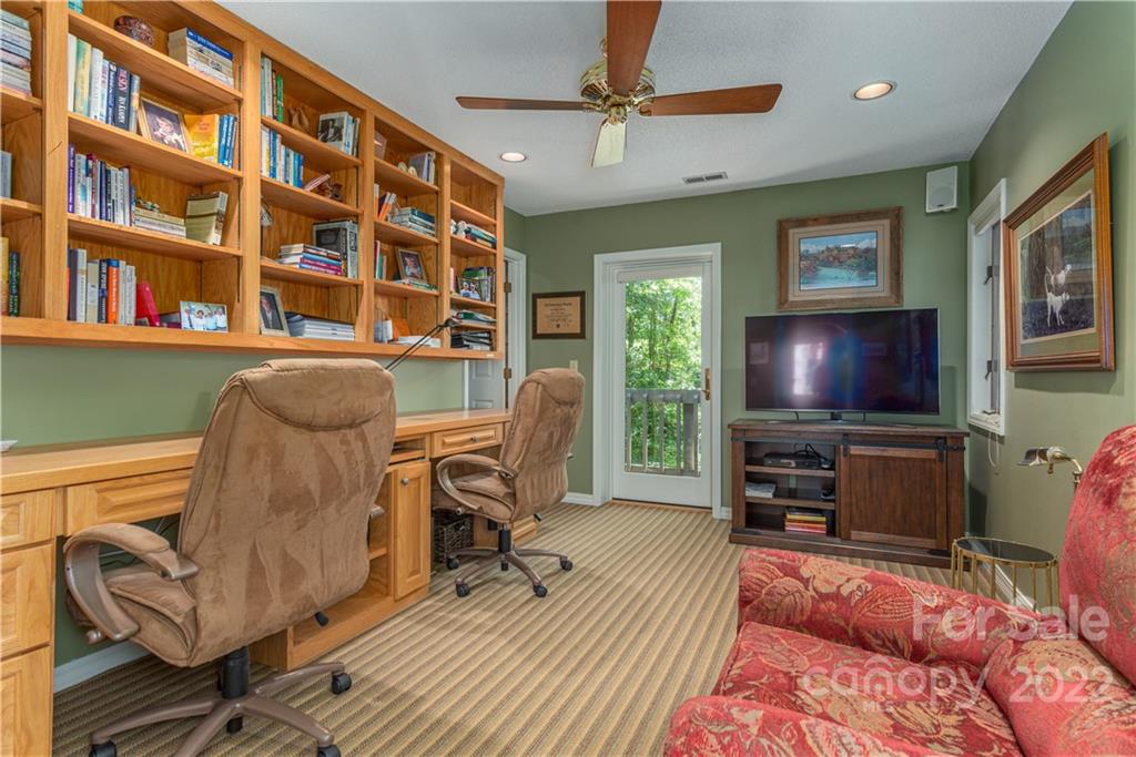 1044 Laurel Ridge Drive Waynesville, NC 28786 - Photo 27 of 45 Gallery Image 27