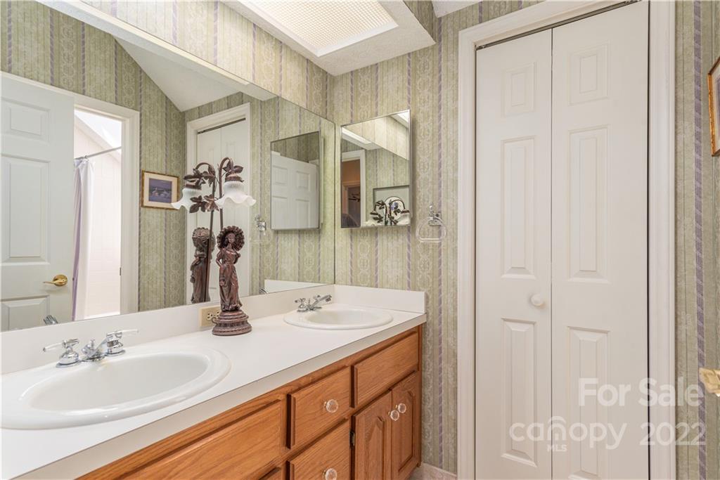 1044 Laurel Ridge Drive Waynesville, NC 28786 - Photo 42 of 45 Gallery Image 42