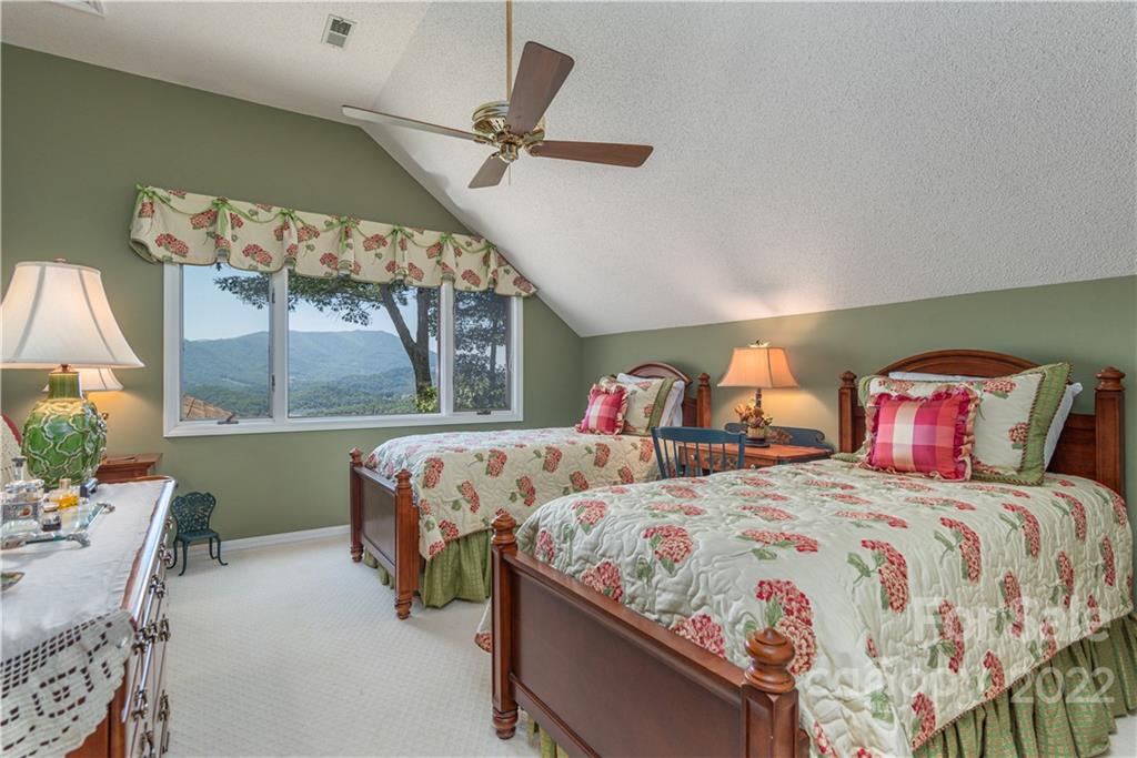1044 Laurel Ridge Drive Waynesville, NC 28786 - Photo 44 of 45 Gallery Image 44