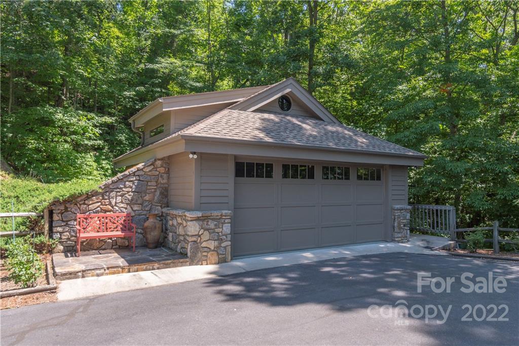 1044 Laurel Ridge Drive Waynesville, NC 28786 - Photo 5 of 45 Gallery Image 5