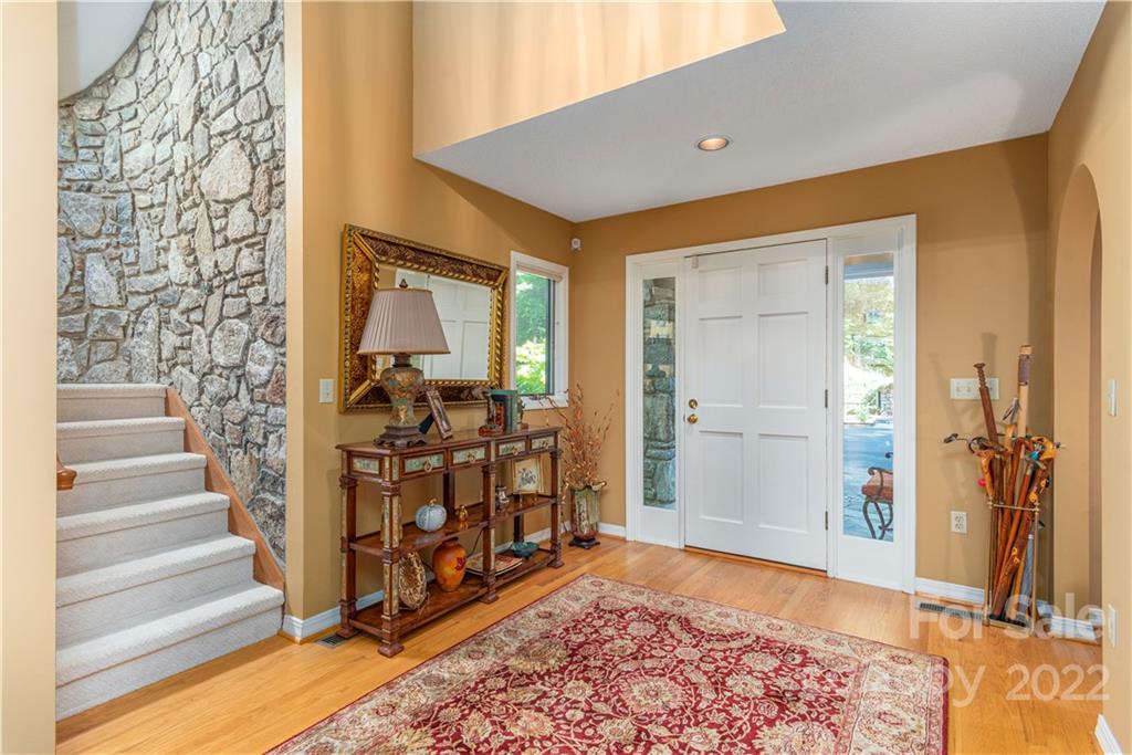 1044 Laurel Ridge Drive Waynesville, NC 28786 - Photo 8 of 45 Gallery Image 8