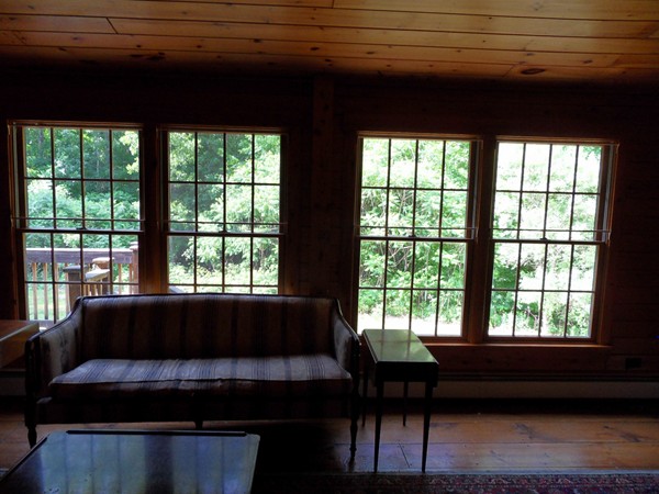 206 County Road Woodstock, CT 06281 - Photo 16 of 24 a living room filled with furniture and a potted plant