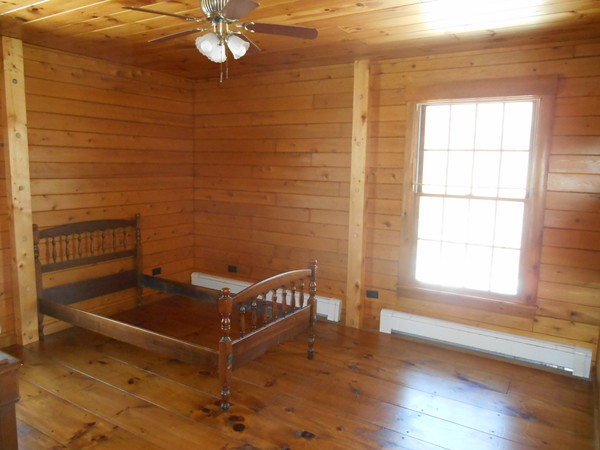 206 County Road Woodstock, CT 06281 - Photo 20 of 24 a bathroom with a tub and window