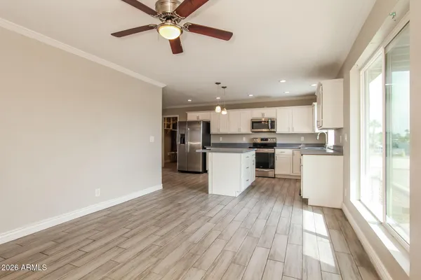 $370,000 | 6402 South 44th Street, Phoenix, AZ 85042