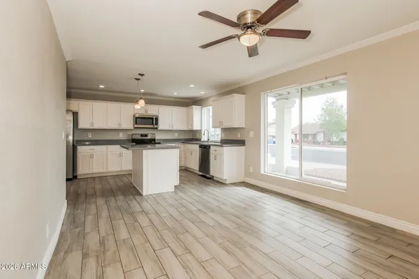$370,000 | 6402 South 44th Street, Phoenix, AZ 85042