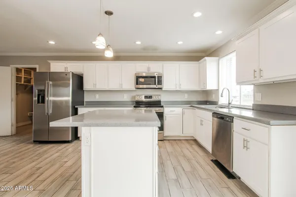 $370,000 | 6402 South 44th Street, Phoenix, AZ 85042