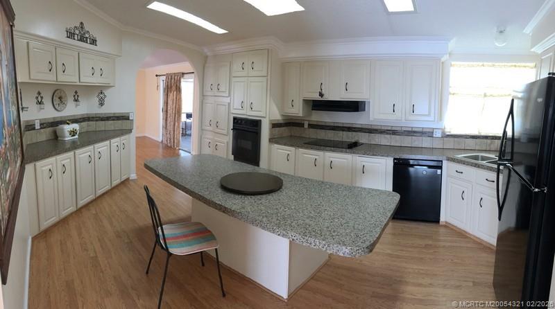 16448 Southwest Two Wood Way Indiantown, FL 34956 - Photo 3 of 15 Kitchen