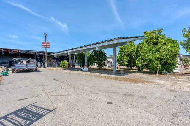 $1,050,000 | Undisclosed Address, Delano, CA 93215