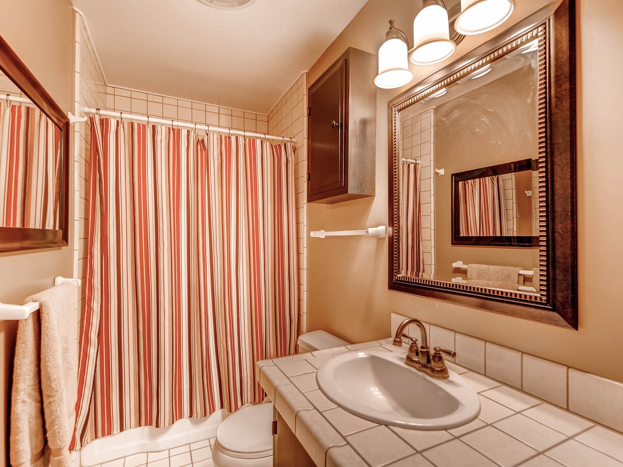 12041 Serena Road Lakeside, CA 92040 - Photo 17 of 25 Gallery Image 17