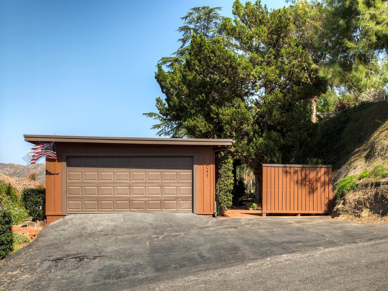 12041 Serena Road Lakeside, CA 92040 - Photo 19 of 25 Gallery Image 19