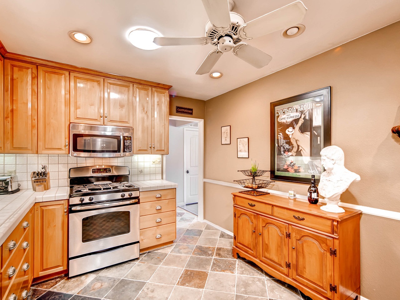 12041 Serena Road Lakeside, CA 92040 - Photo 8 of 25 Gallery Image 8