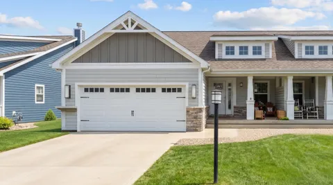 $475,000 | 10870 Scarlet Oak, St. John, IN 46373