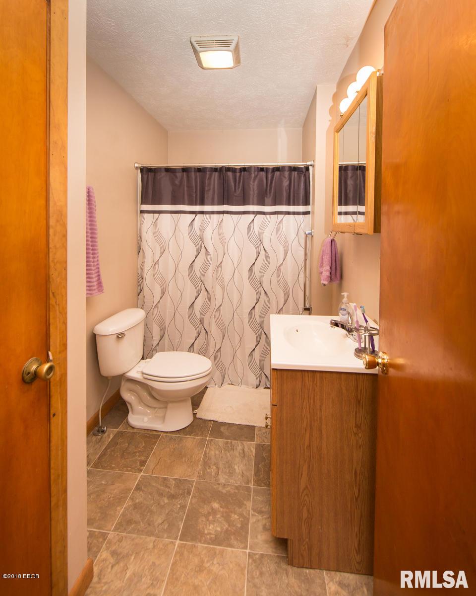 600 East Reeves Street Marion, IL 62959 - Photo 11 of 14 Gallery Image 11