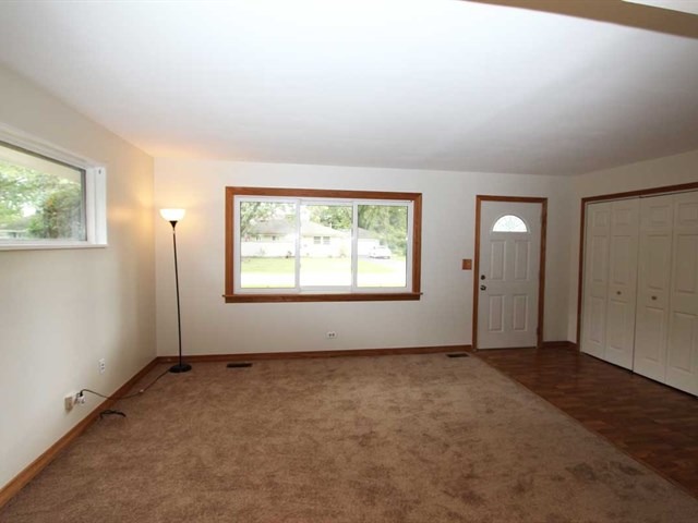 60 Golfview Road Lake Zurich, IL 60047 - Photo 3 of 19