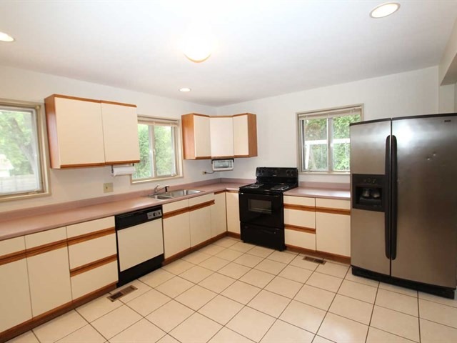 60 Golfview Road Lake Zurich, IL 60047 - Photo 6 of 19