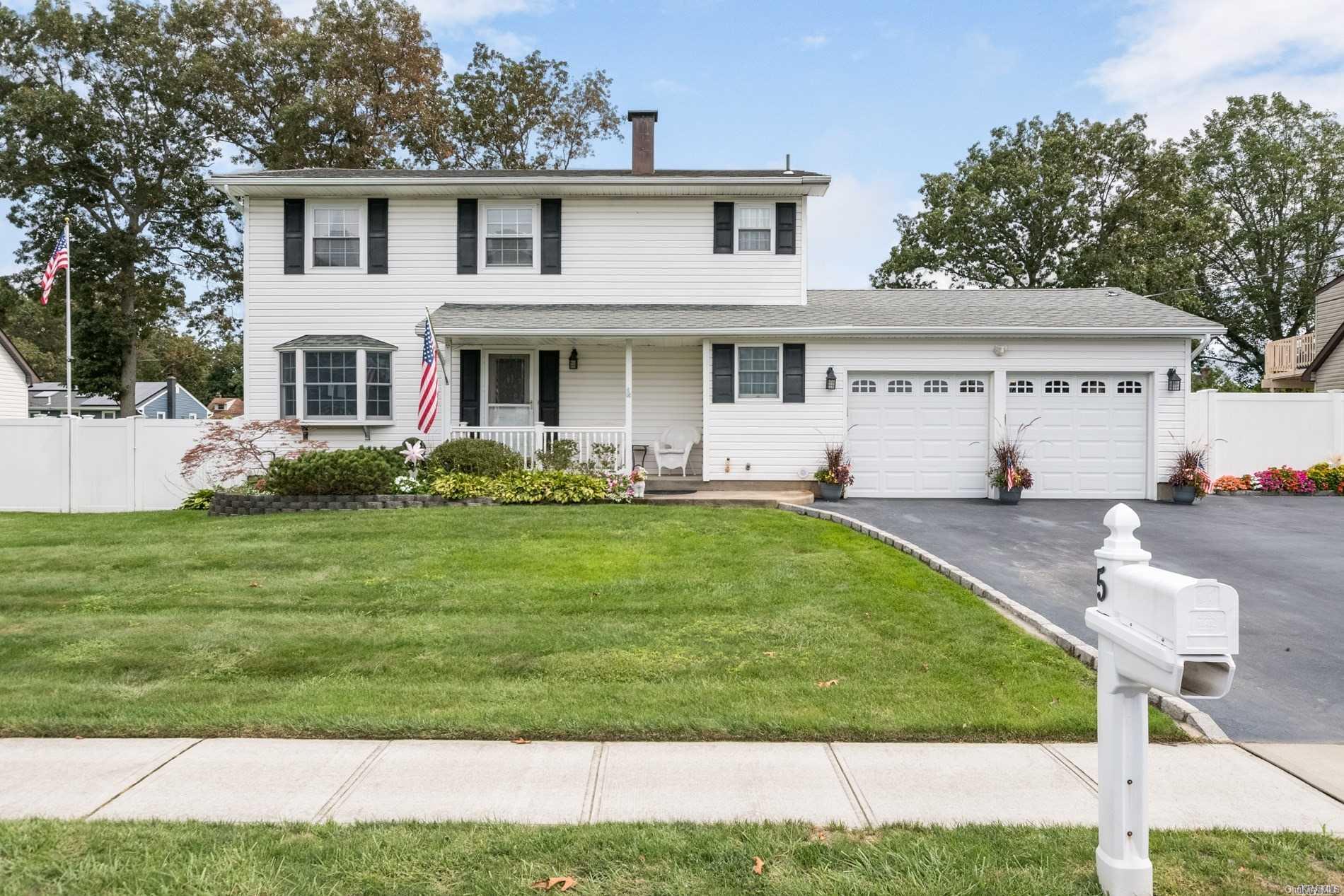 5 Coronado Road Holbrook, NY 11741 - Photo 1 of 1 Gallery Image 1